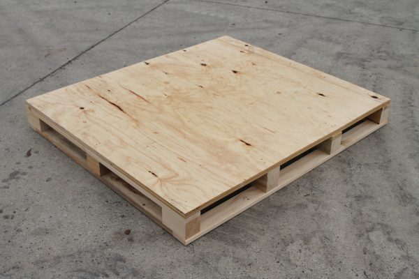 4 Way plytop export pallet, export pallet, Marshall Pine, Timber Solutions, Export Timber Packaging